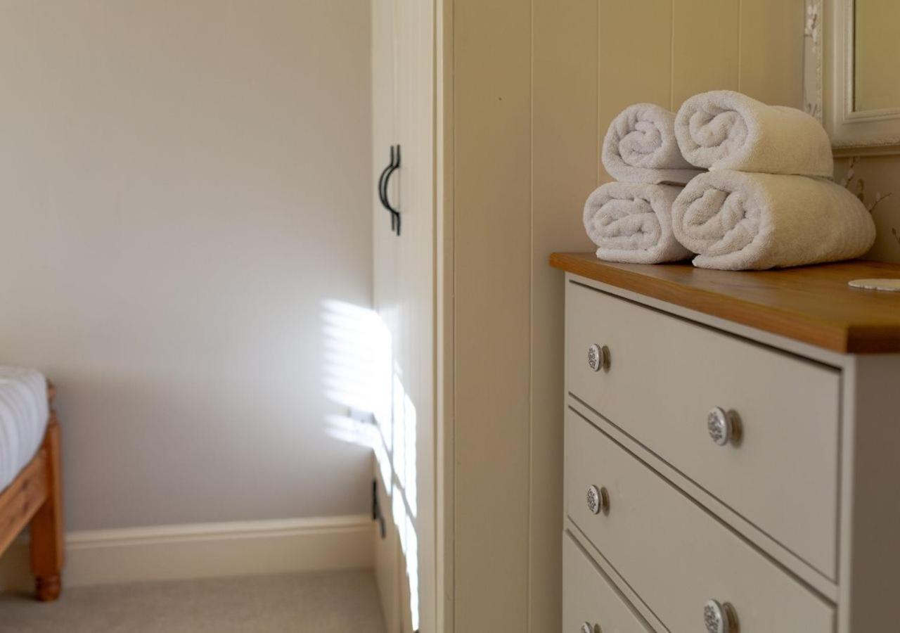 Jasmine Cottage - 2 Bedroom In Heart Of Bourton! Exterior foto
