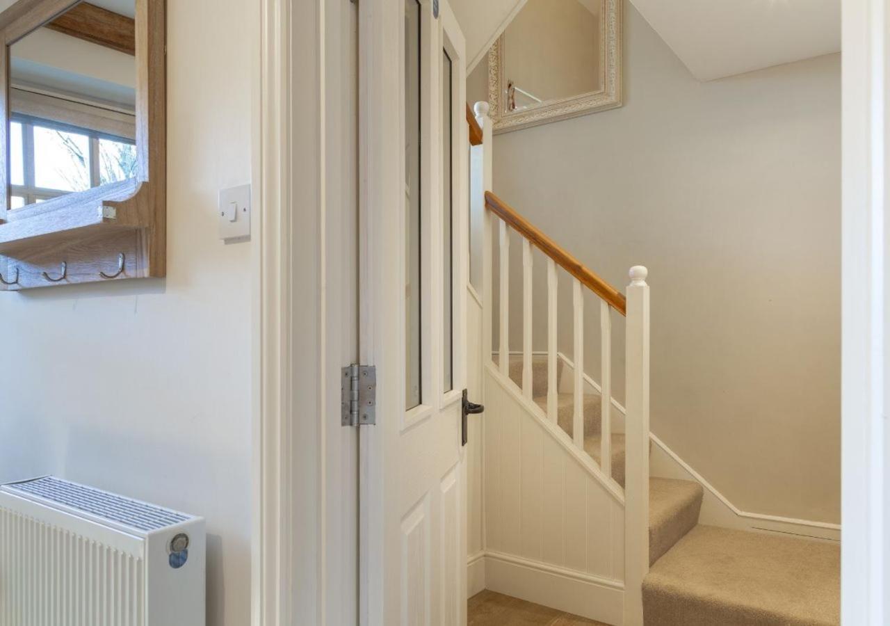 Jasmine Cottage - 2 Bedroom In Heart Of Bourton! Exterior foto