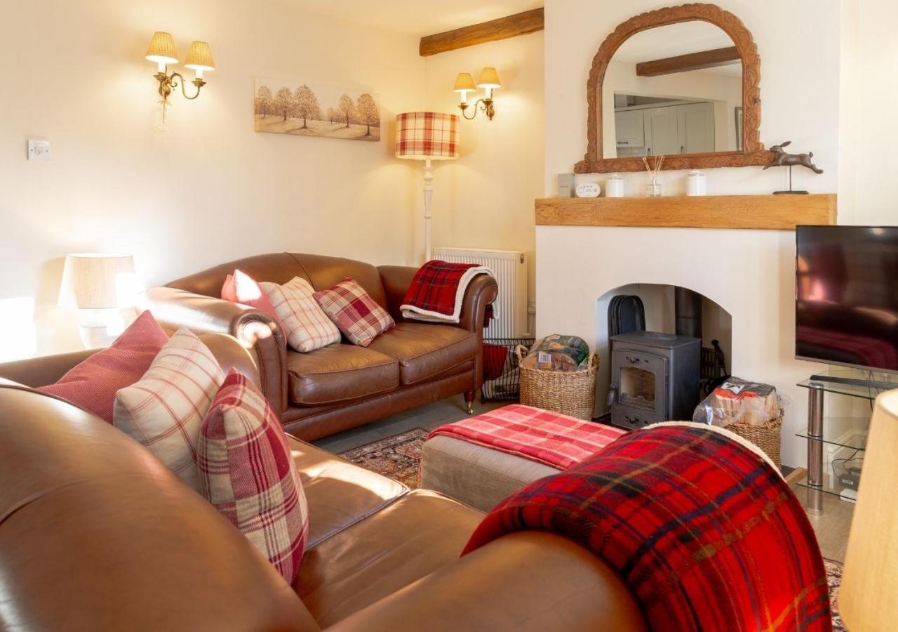 Jasmine Cottage - 2 Bedroom In Heart Of Bourton! Exterior foto