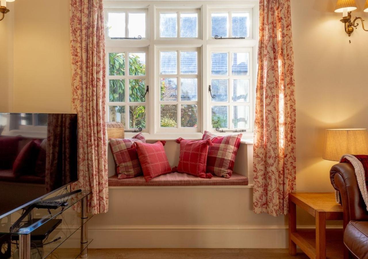 Jasmine Cottage - 2 Bedroom In Heart Of Bourton! Exterior foto