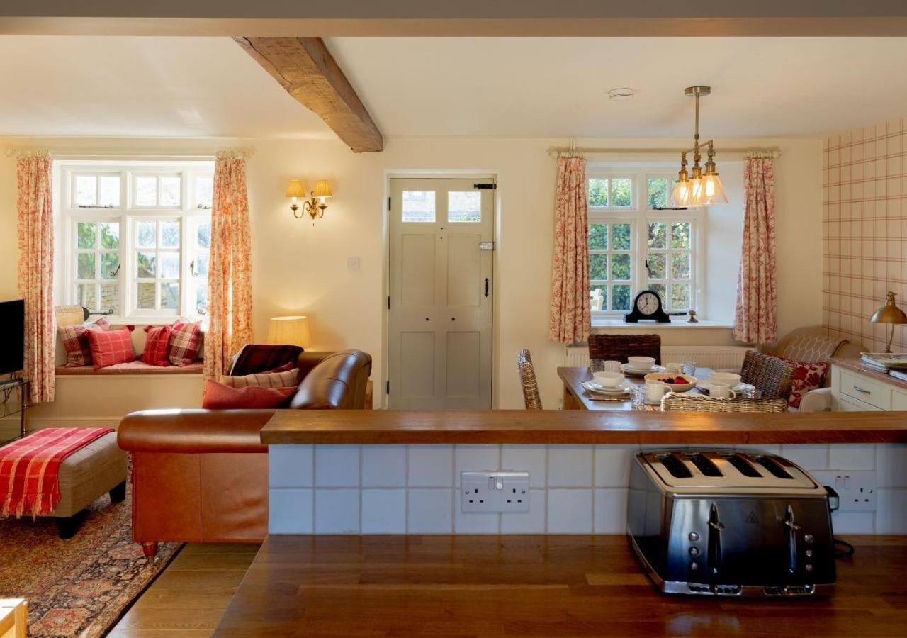 Jasmine Cottage - 2 Bedroom In Heart Of Bourton! Exterior foto
