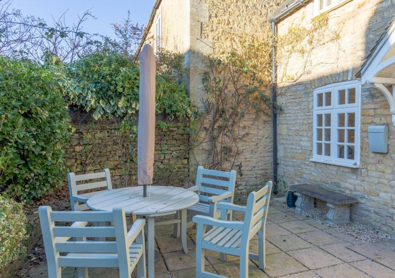 Jasmine Cottage - 2 Bedroom In Heart Of Bourton! Exterior foto